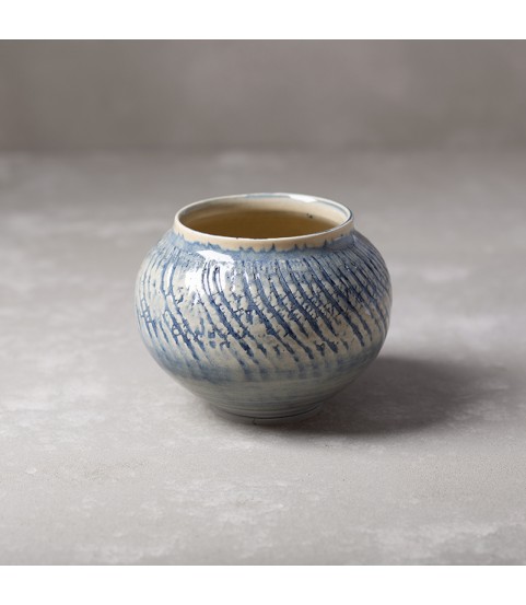 Jarrón craquelado azul de cerámica artesanal